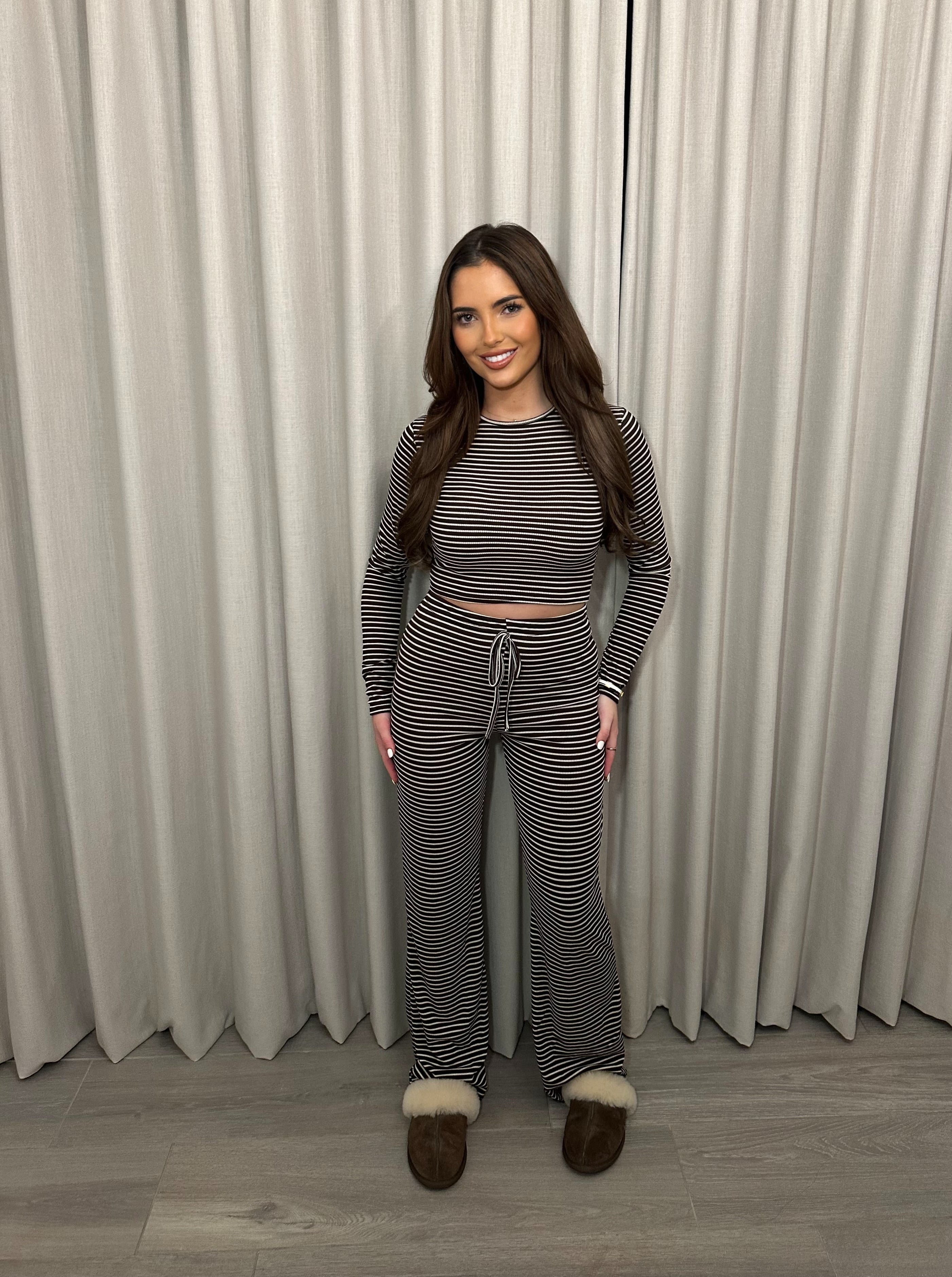 CHOCOLATE STRIPED SET